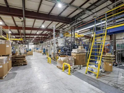 100x300x20 Ohio Metal Building photo 2