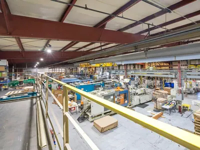 100x300x20 Ohio Metal Building photo 3